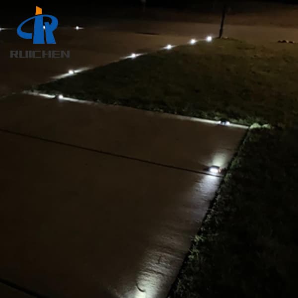 New Solar Road Cat Eyes In Usa For Path